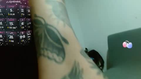 Snapshot of _zoebakers chatting on February 2026 05:12:01 AM Zoe online show from February 2026 05:12:01 AM