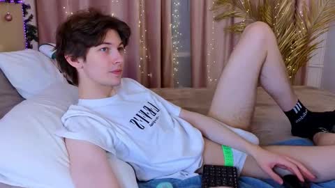 Denis online show from December 2025 01:51:01 PM