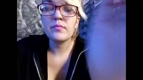 Bree Anna online show from December 2024 06:02:01 PM