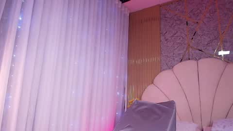 Aisha online show from April 2026 11:58:02 AM