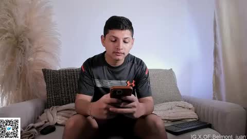 a_lejandro_0_8 online show from May 2026 08:03:01 PM