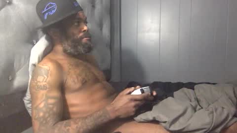 a_rizzy85 online show from April 2026 05:11:01 AM