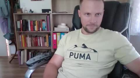 Long distance cumshot online show from October 2025 10:16:01 AM