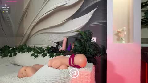 Snapshot of aaalenska chatting on February 2026 07:23:02 PM call me a Goddess online show from February 2026 07:23:02 PM