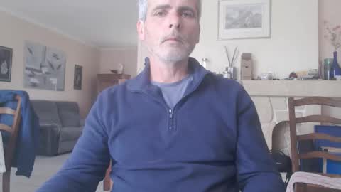 Aalex1717 online show from May 2026 06:40:02 AM