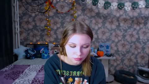 Alice online show from October 2025 08:00:02 PM