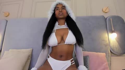 Snapshot of aaliyah_mml chatting on February 2025 08:07:02 PM Aaliyah online show from February 2025 08:07:02 PM