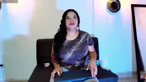 Snapshot of aaron_antonella_mds chatting on February 2026 01:41:02 PM Aaron y Antonella online show from February 2026 01:41:02 PM