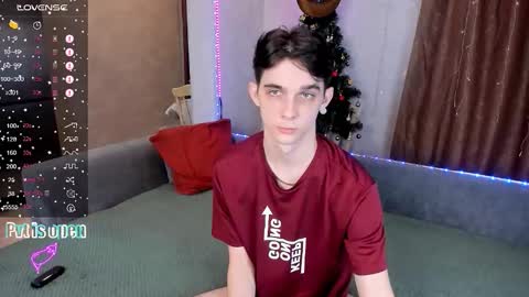 Snapshot of aaron_bang chatting on January 2026 10:03:01 PM Aaron Bang online show from January 2026 10:03:01 PM