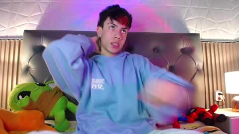 Aaron online show from January 2025 06:47:01 PM