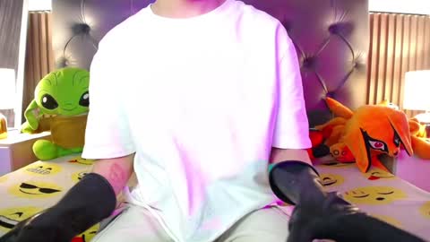 Aaron online show from January 2025 05:13:02 PM