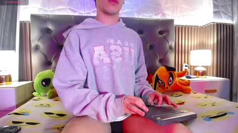 Aaron online show from February 2025 02:05:01 PM