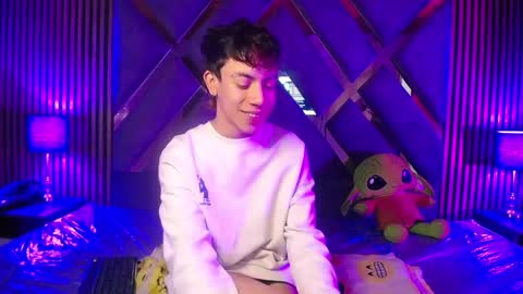 Aaron online show from March 2025 12:44:02 PM