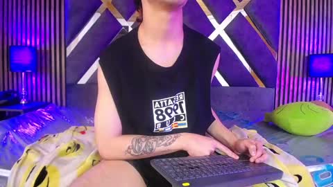 Aaron online show from March 2025 03:48:02 PM