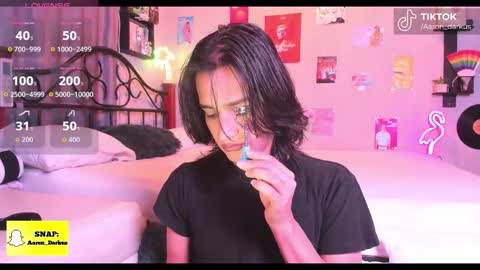 Aaron  online show from December 2025 12:42:02 PM