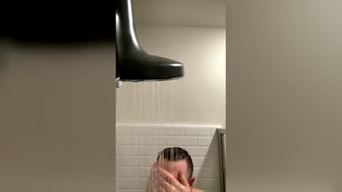 aaron_j2012 online show from June 2026 01:21:02 AM