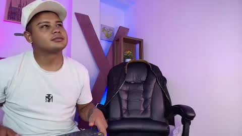 Aaron Kingg online show from February 2026 02:39:02 AM