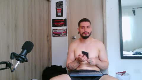 Aaron kwok online show from February 2026 10:28:01 PM