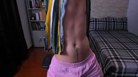 Aaron online show from November 2025 06:18:02 PM