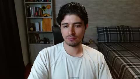 Aaron online show from July 2026 06:45:02 PM