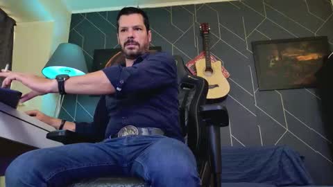 Aaron online show from March 2026 06:06:02 AM