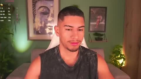 Snapshot of aaronfox_ chatting on February 2025 09:20:01 AM AARON online show from February 2025 09:20:01 AM