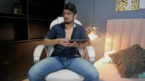aaronfuentes7 online show from September 2025 06:54:01 PM