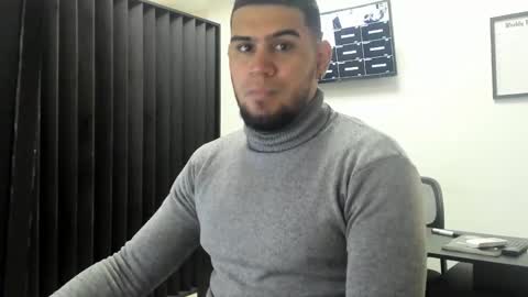 Snapshot of aaronhunter__ chatting on February 2026 03:11:02 PM ig aaron hunter123 online show from February 2026 03:11:02 PM