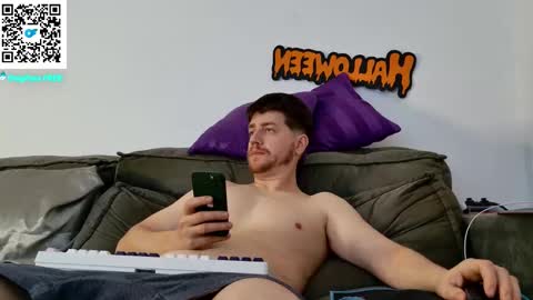 Snapshot of aaronlegend chatting on October 2025 11:06:02 PM Aaron online show from October 2025 11:06:02 PM