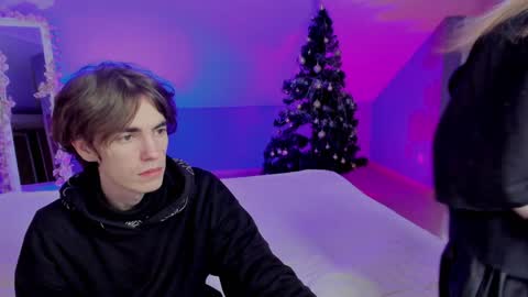 Snapshot of aataraxx chatting on December 2024 08:20:01 AM Fiona and Harry online show from December 2024 08:20:01 AM