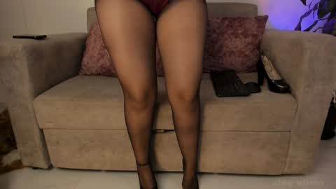 Abbey  IG abby allenn  04 December Online at  I will be on vacation dont forget me  See you soon   online show from October 2025 11:34:02 PM