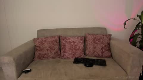 Abbey  IG abby allenn  04 December Online at  I will be on vacation dont forget me  See you soon   online show from October 2025 11:25:02 PM