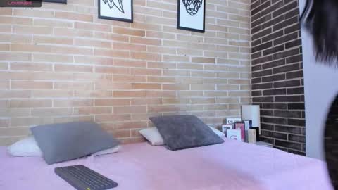 abbey_walker online show from November 2025 11:22:02 AM