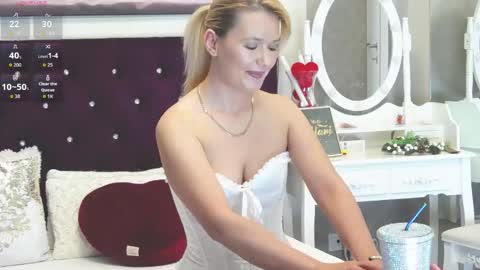 Snapshot of abbeymarley chatting on May 2026 07:22:01 PM Abbey online show from May 2026 07:22:01 PM