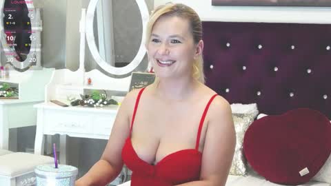 Snapshot of abbeymarley chatting on June 2026 07:41:02 PM Abbey online show from June 2026 07:41:02 PM