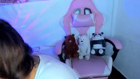 April online show from May 2026 01:43:02 AM