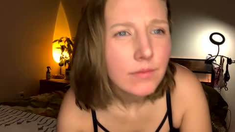 Snapshot of abbienextdoor chatting on January 2025 10:01:02 PM Abbie online show from January 2025 10:01:02 PM
