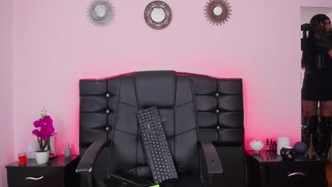 Snapshot of abbigaiil_fuster_ chatting on February 2025 11:00:02 AM Abbigail Fuster online show from February 2025 11:00:02 AM