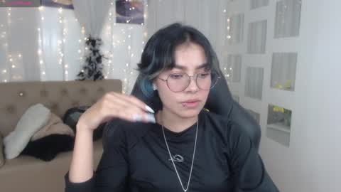 Snapshot of abbiross chatting on January 2025 06:38:01 PM Abbi online show from January 2025 06:38:01 PM