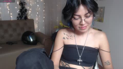 Snapshot of abbiross chatting on February 2025 09:25:02 PM Abbi online show from February 2025 09:25:02 PM