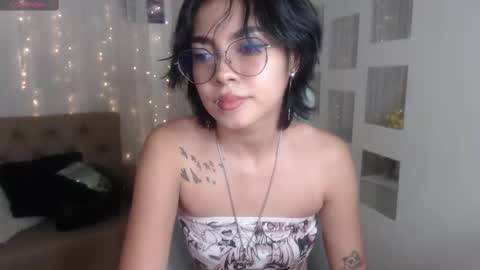 Snapshot of abbiross chatting on March 2025 07:28:02 PM Abbi online show from March 2025 07:28:02 PM