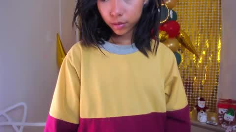 Snapshot of abby_dove1 chatting on December 2024 06:02:02 PM Lucia online show from December 2024 06:02:02 PM