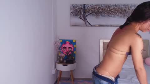 Snapshot of abby_dove1 chatting on December 2024 12:19:02 PM Lucia online show from December 2024 12:19:02 PM