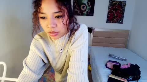 Snapshot of abby_dove1 chatting on January 2025 02:59:02 PM Lucia online show from January 2025 02:59:02 PM