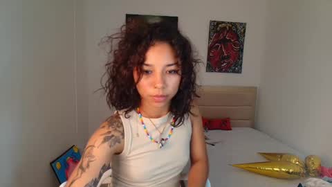 Snapshot of abby_dove1 chatting on January 2025 03:15:01 PM Lucia online show from January 2025 03:15:01 PM