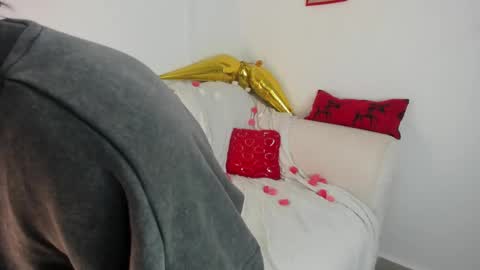 Snapshot of abby_dove1 chatting on February 2025 06:13:02 PM Lucia online show from February 2025 06:13:02 PM