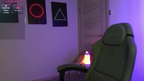 ABBY LAKER online show from October 2025 04:37:01 PM