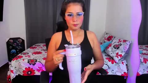 Snapshot of abby_parker1 chatting on October 2025 02:17:01 AM Abby online show from October 2025 02:17:01 AM