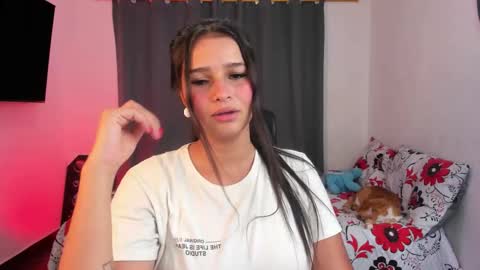 Snapshot of abby_parker1 chatting on October 2025 09:14:02 PM Abby online show from October 2025 09:14:02 PM