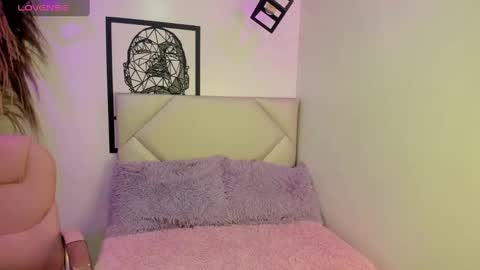 Snapshot of abby_piink chatting on September 2025 08:30:02 PM ABBY online show from September 2025 08:30:02 PM